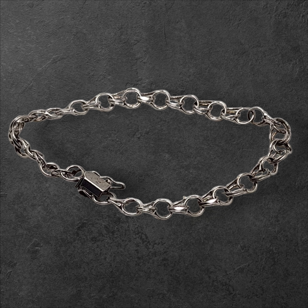 OMC Womens Vintage Sterling Silver Chain Bracelet